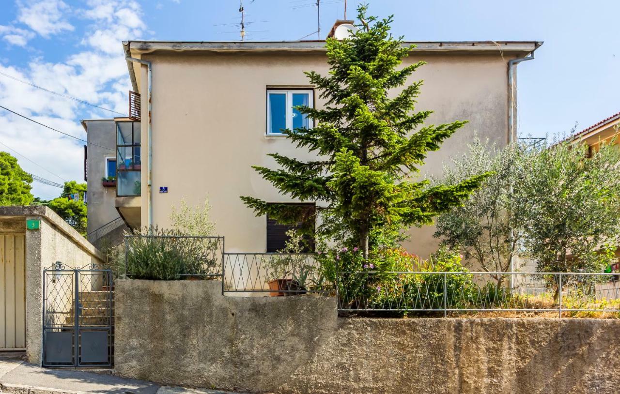 Pula Apartment Exterior photo